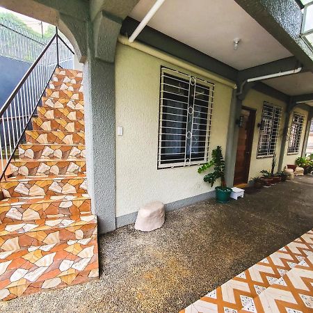 バギオ Mirador Modern House - Walking Distance To Lourdes Grottoヴィラ エクステリア 写真